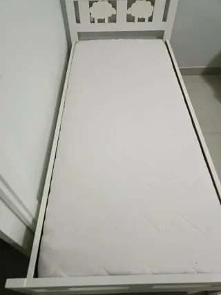 Cama infantil Ikea 160x70 cm + colchón