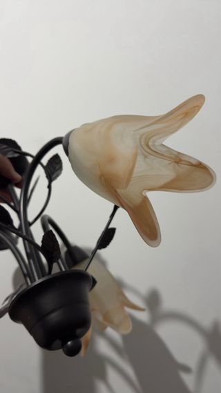 Lámpara colgante de cristal y metal