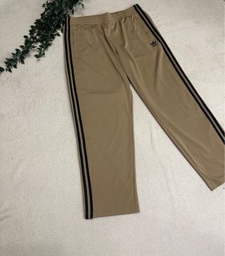 Pantalón Adidas Beige Talla L