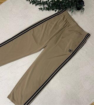 Pantalón Adidas Beige Talla L