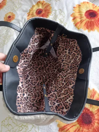 Bolso Guess borreguito convertible