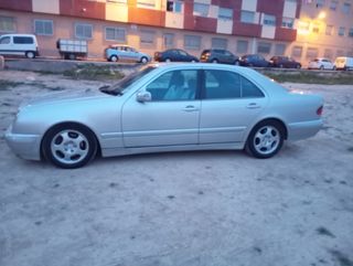 Mercedes-Benz Clase E 2002