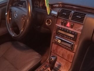 Mercedes-Benz Clase E 2002