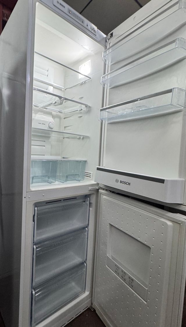 FRIGORÍFICO COMBI NO FROST MARCA BOSCH