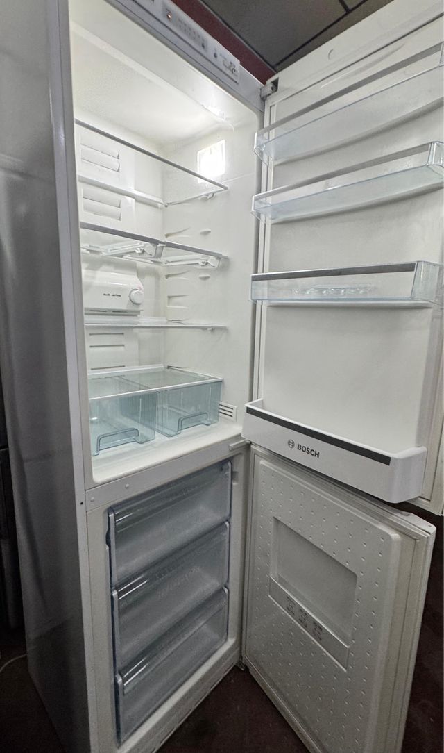 FRIGORÍFICO COMBI NO FROST MARCA BOSCH