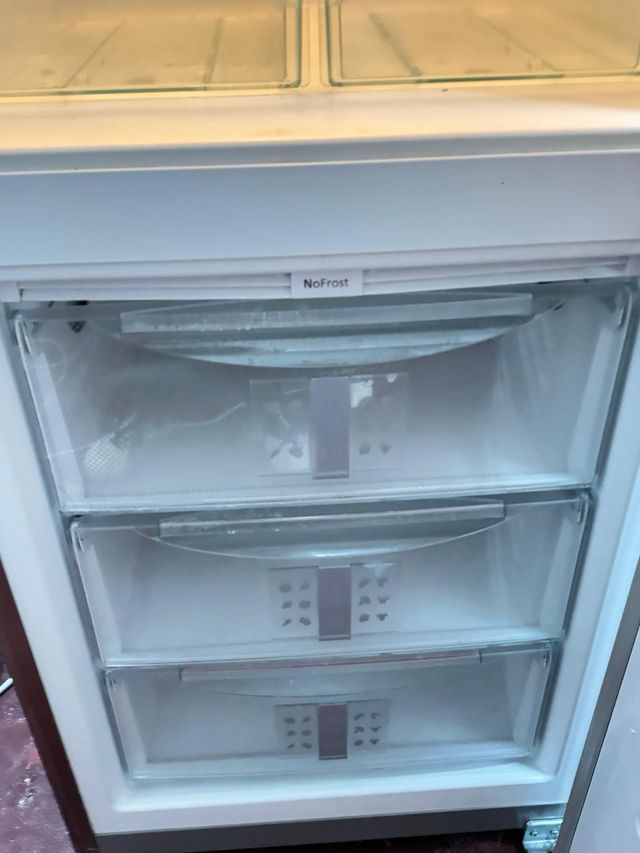 FRIGORÍFICO COMBI NO FROST MARCA LIEBHERR EN INOX