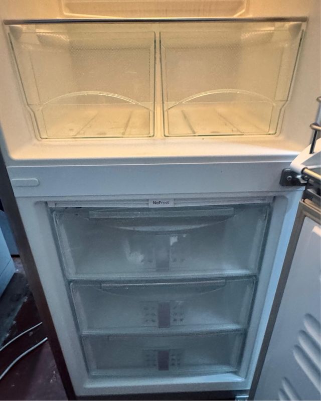 FRIGORÍFICO COMBI NO FROST MARCA LIEBHERR EN INOX