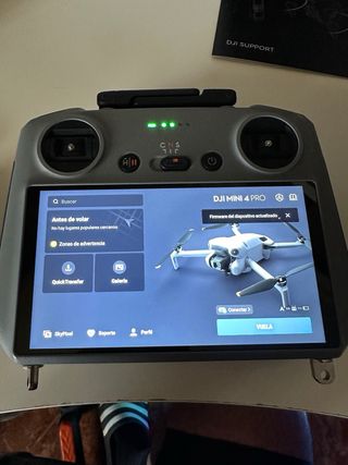 DJI Mini 4 Pro Fly More Combo