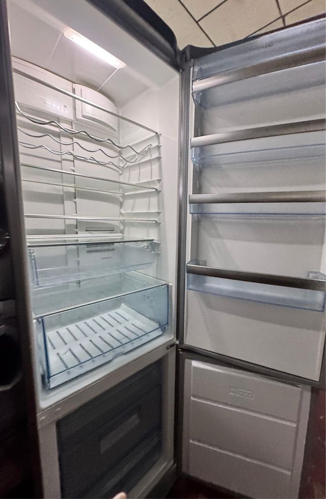 FRIGORÍFICO COMBI NO FROST MARCA AEG EN INOX