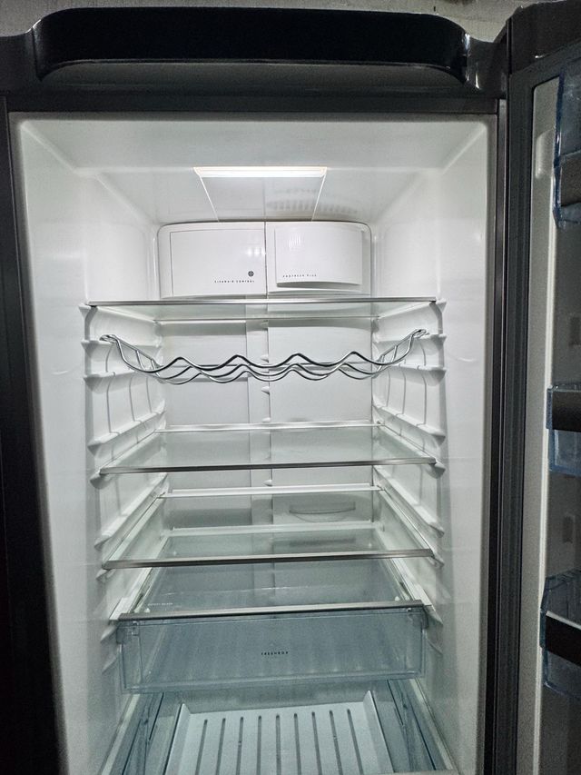 FRIGORÍFICO COMBI NO FROST MARCA AEG EN INOX