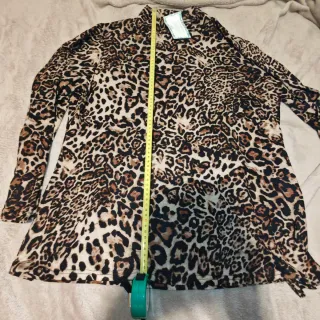 Camiseta manga larga estampado leopardo