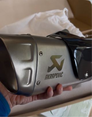 Escape moto - Impecable