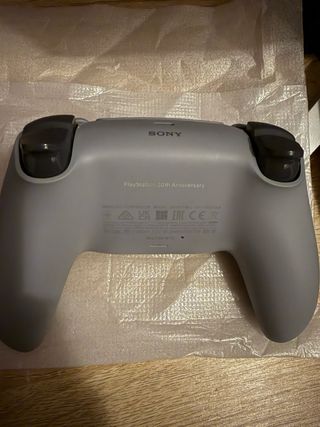 Mando PS5 30 Aniversario