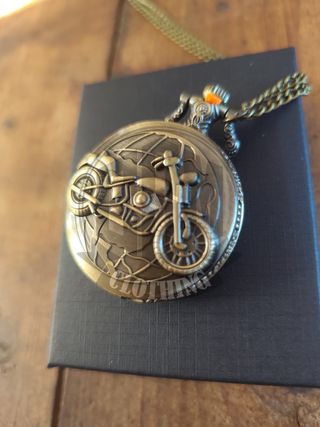 Orologio da tasca con moto