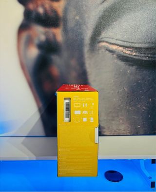 Nintendo Switch + Super Mario Odyssey