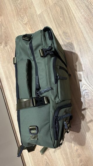 Mochila multifuncional verde