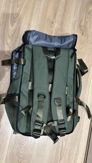 Mochila multifuncional verde