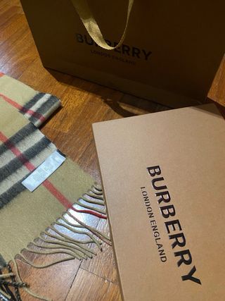 Sciarpa Burberry 100% Cashmere Beige e Rossa