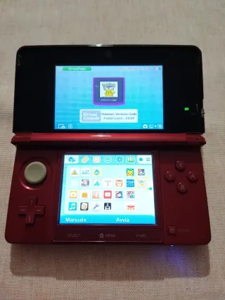 Nintendo 3DS con Banca Pokémon e Pokétrasferitore