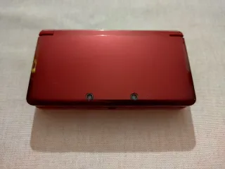 Nintendo 3DS con Banca Pokémon e Pokétrasferitore