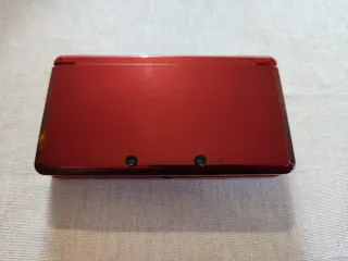 Nintendo 3DS rosso