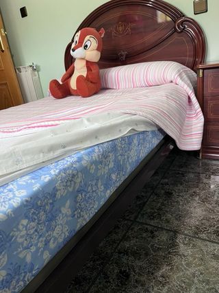 Dormitorio completo madera oscura