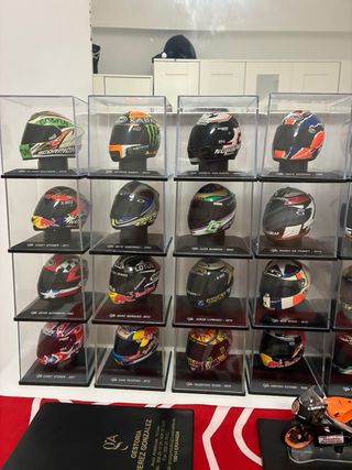 25 Cascos Miniatura Colección Motos