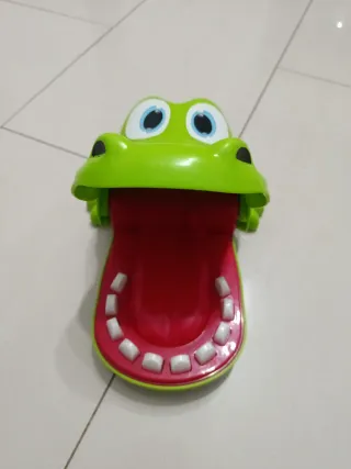 Cocodrilo de juguete