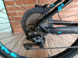 Bicicleta eléctrica Focus Bold² 29