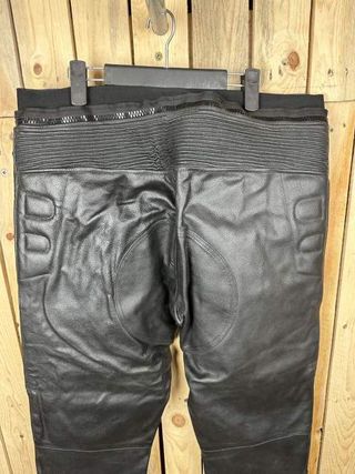 PANTALON T-L DE CUERO PARA MOTO GARIBALDI 1