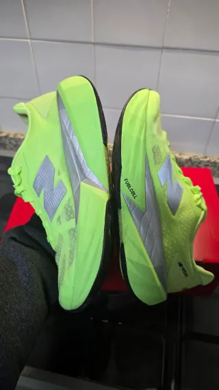 Zapatillas New Balance Rebel v5 Verde/Plata 40.5