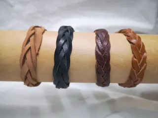 Pulsera de Piel Trenzado Artesanal