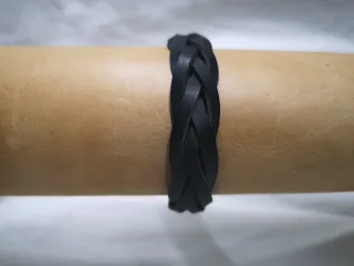 Pulsera de Piel Trenzado Artesanal