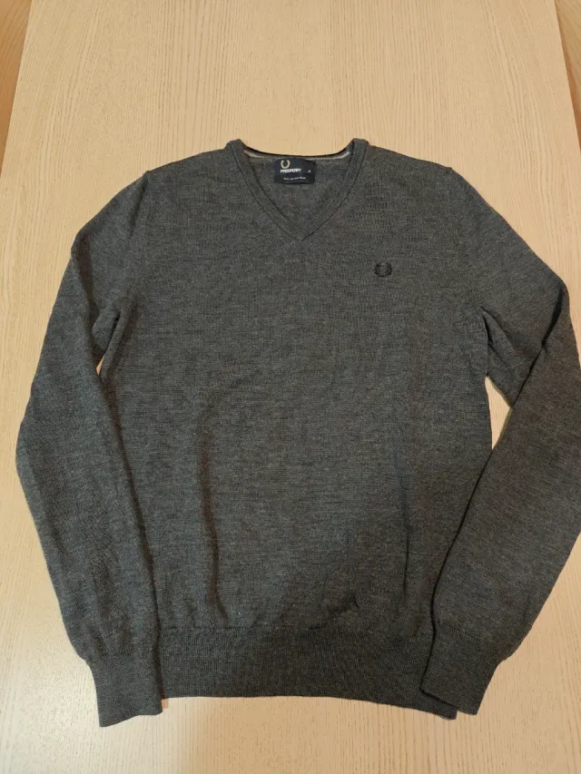 Jersey cuello pico Fred Perry - Talla M