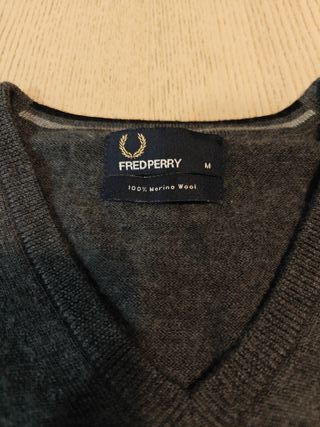 Jersey cuello pico Fred Perry - Talla M