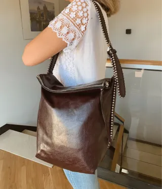 Bolso de piel de Zara