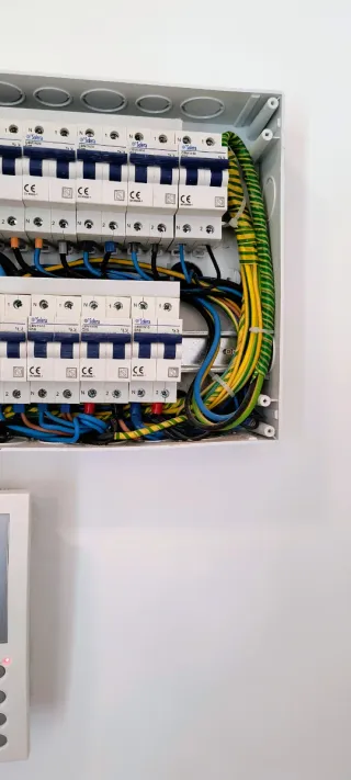 Servicios Eléctricos 24 Horas ITEC