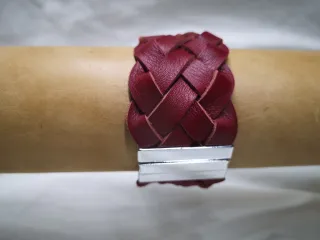 Pulsera de Piel Trenzado Artesanal Cierre Iman