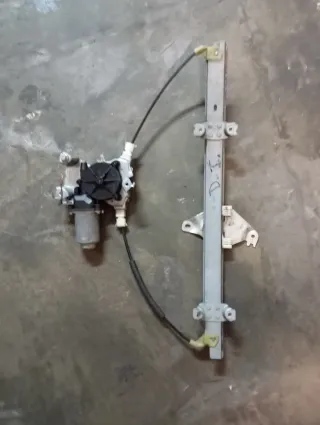 Elevalunas delantero izquierdo nissan