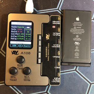 Batteria iPhone 12 / 12 Pro al 76%