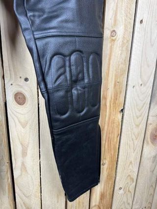 PANTALON T-XS DE CUERO PARA MOTO GARIBALDI 1