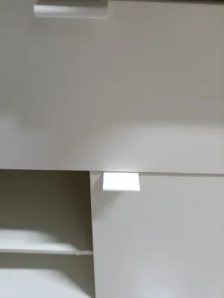 Aparador Blanco Ikea VIHALS 140x37x75 cm