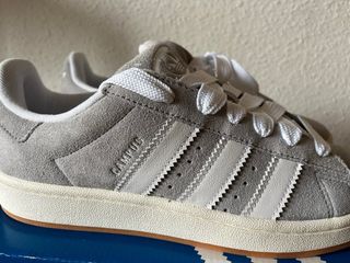 Adidas Campus 00's Gris y Blanco