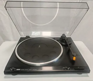 Tocadiscos Yamaha TT-230 Negro
