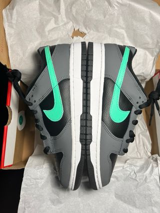 Nike Dunk Low Gris Negro Verde Talla 40