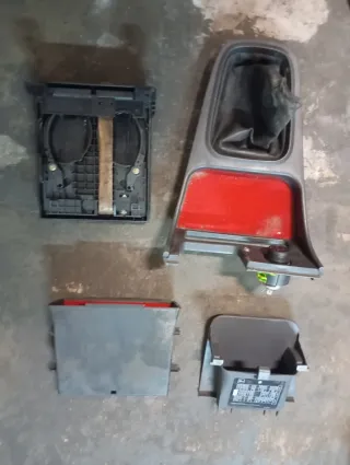 Piezas interior Nissan Almera