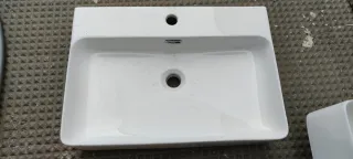 Lavabo de porcelana blanco nuevo