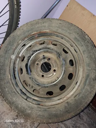 Goodyear Rueda con llanta 185/60R15