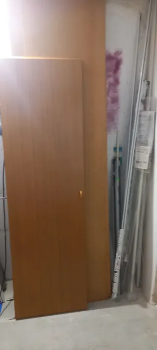 Armario ropero de madera