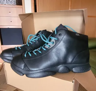 Botas Camper Karst Negras y Turquesa